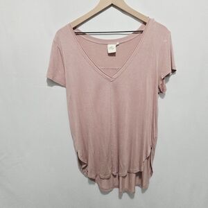 White Crow Dusty Pink V-Neck Short Sleeve Tee
